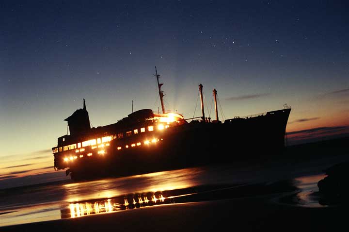 Lichtschiff-Barco-de-Luz-04